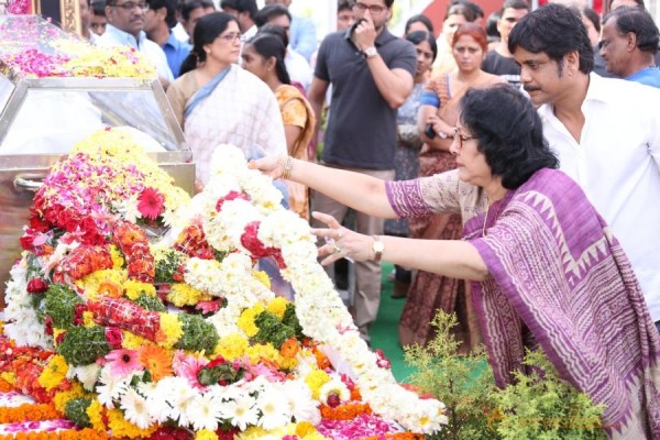 Celebrities pay homage to ANR Photos - 3 