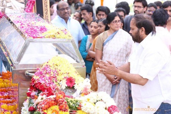 Celebrities pay homage to ANR Photos - 3 