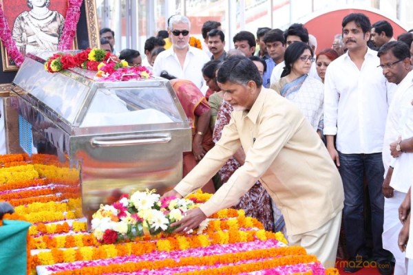 Celebrities pay homage to ANR Photos - 3 