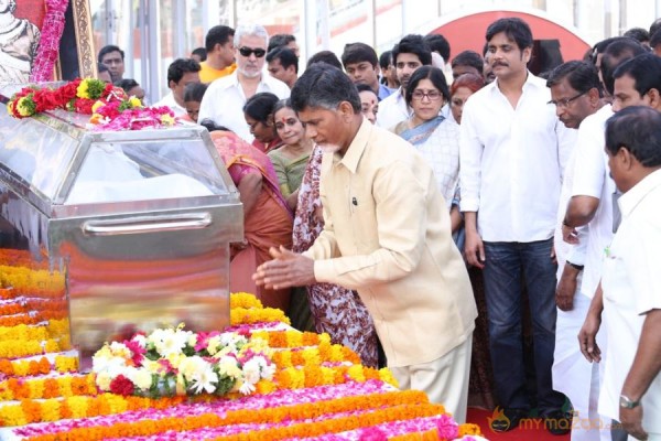 Celebrities pay homage to ANR Photos - 3 