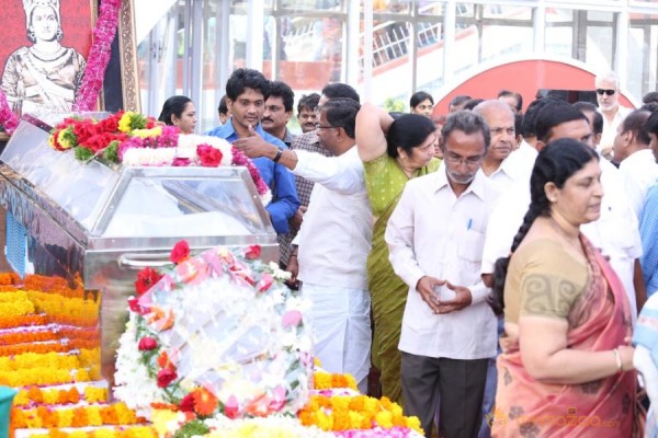 Celebrities pay homage to ANR Photos - 3 