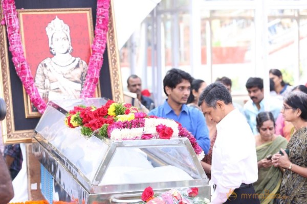 Celebrities pay homage to ANR Photos - 3 