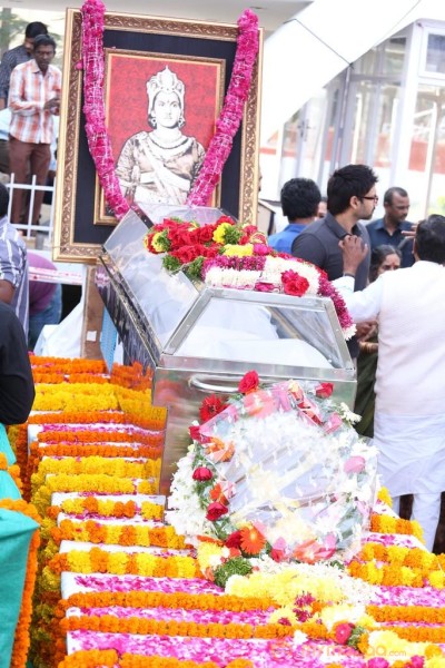 Celebrities pay homage to ANR Photos - 3 