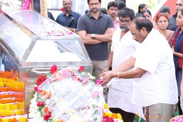 Celebrities pay homage to ANR Photos - 3 