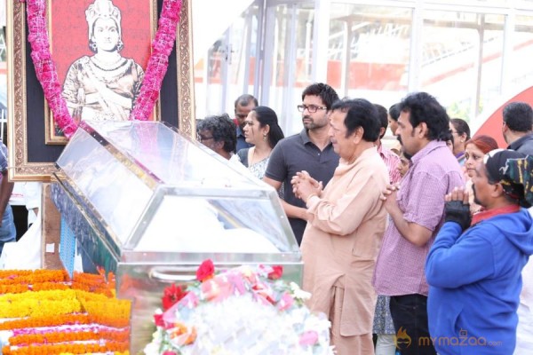 Celebrities pay homage to ANR Photos - 3 