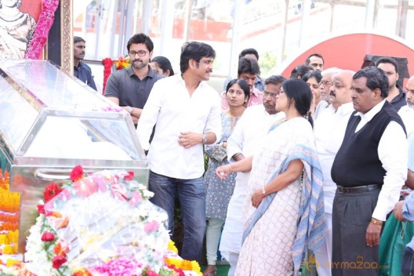 Celebrities pay homage to ANR Photos - 3 