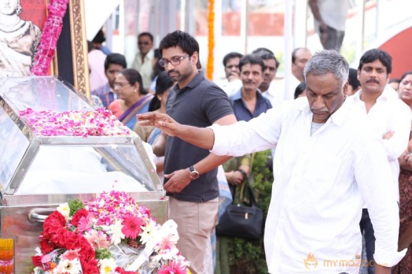 Celebrities pay homage to ANR Photos - 3 