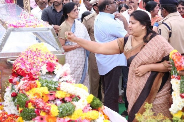 Celebrities pay homage to ANR Photos - 3 