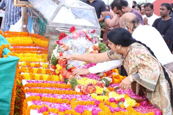 Celebrities pay homage to ANR Photos - 3 