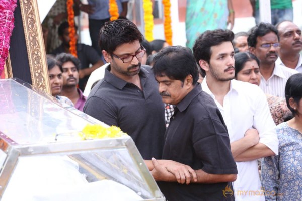 Celebrities pay homage to ANR Photos - 4 