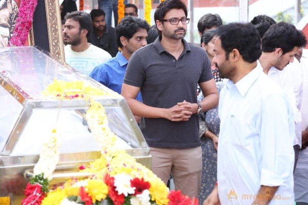 Celebrities pay homage to ANR Photos - 4 