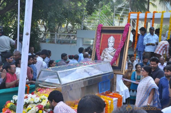 Celebrities pay homage to ANR Photos - 4 