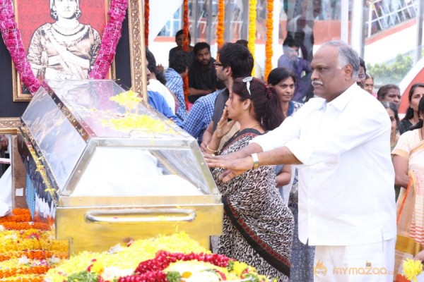 Celebrities pay homage to ANR Photos - 5 