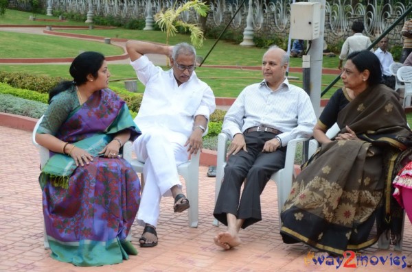 Nandamuri Family at NTR Ghat 