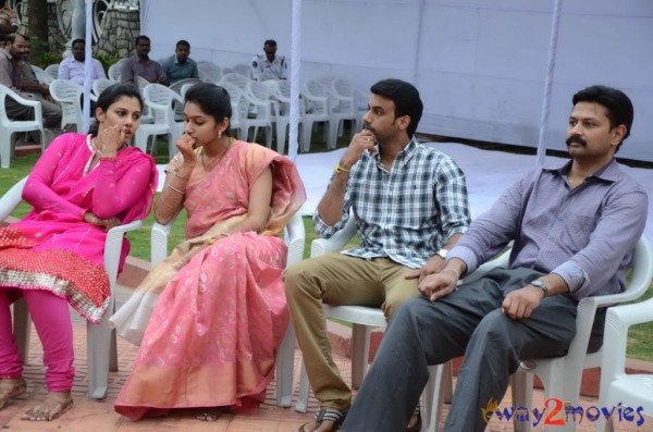 Nandamuri Family at NTR Ghat 