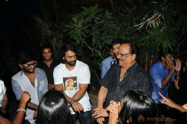 Prabhas dances for Gangnam Style-Pics 