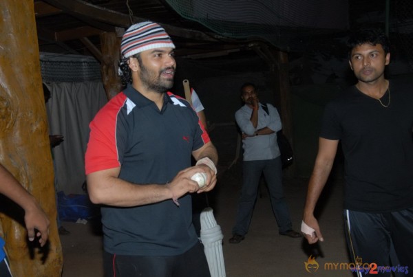 Telugu Warriors Team Practice Photos Gallery 