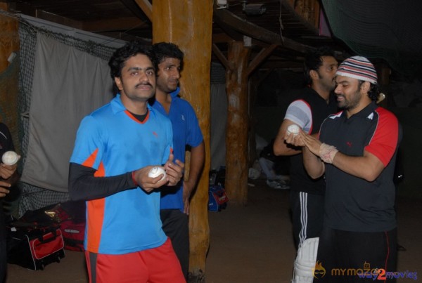 Telugu Warriors Team Practice Photos Gallery 