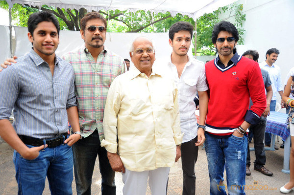 Akkineni Family Rare Photos - Nagarjuna, Naga Chaitanya and Akhil 