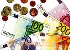 Euro falls sharply in Asia 