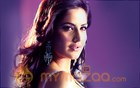 Katrina to do 'Naa vayasinka padahaare'