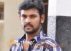 Vimal and Santhanam fight over Anjali