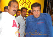 Salman at gold gym - Gallery 