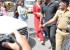 deepika-padukone-snapped-at-siddhivinayak-temple-4_571e21c39efe7