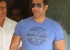 salman-khan-snapped-photos-on-the-eve-of-rakhi-21_571cab6a251f8
