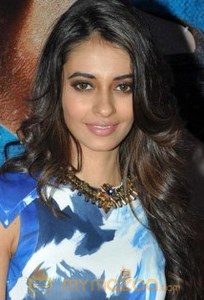 Ayesha Khanna