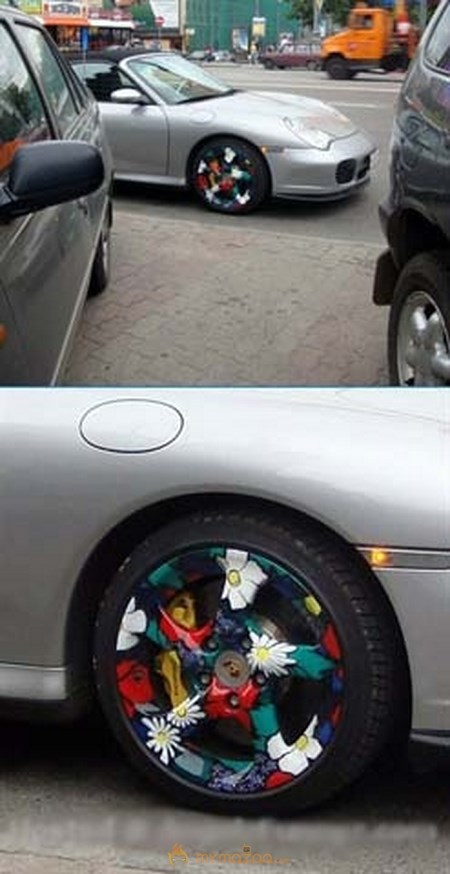 Car With Flowered Rims