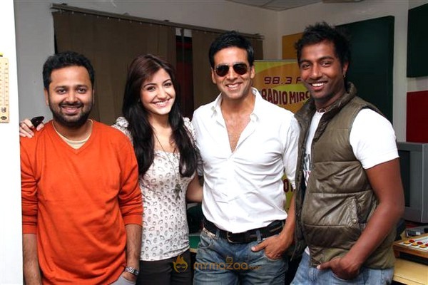 Akshay & Anushka Sharma Launched Patiala House music