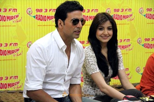 Akshay & Anushka Sharma Launched Patiala House music