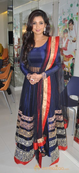 Bhaag Milkha Bhaag Promotion On sets of IIJ 