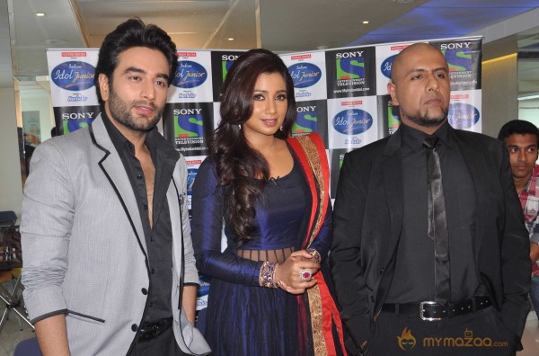 Bhaag Milkha Bhaag Promotion On sets of IIJ 