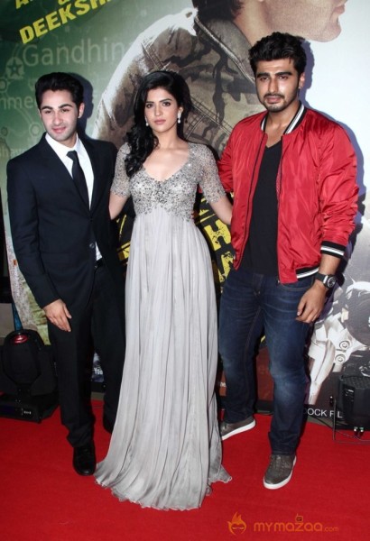 Bolly Celebs At Lekar Hum Deewana Dil Premiere