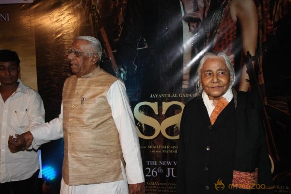 Bollywood Stars at film ISSAQ Premiere Show