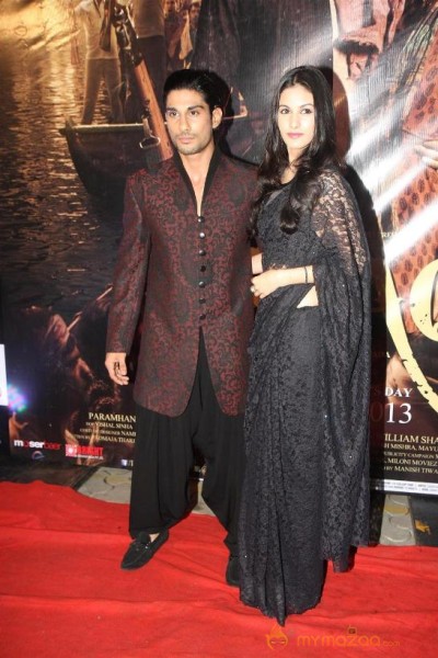 Bollywood Stars at film ISSAQ Premiere Show