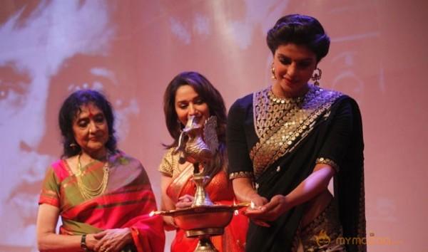 Celebs at Dilip Kumar autobiography Event Photos