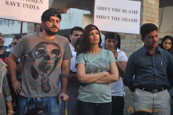 Celebs at Silent Protest on Delhi Rape Pics