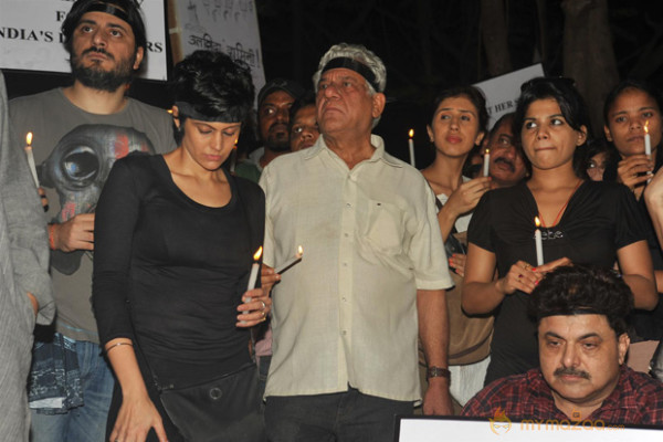 Celebs at Silent Protest on Delhi Rape Pics