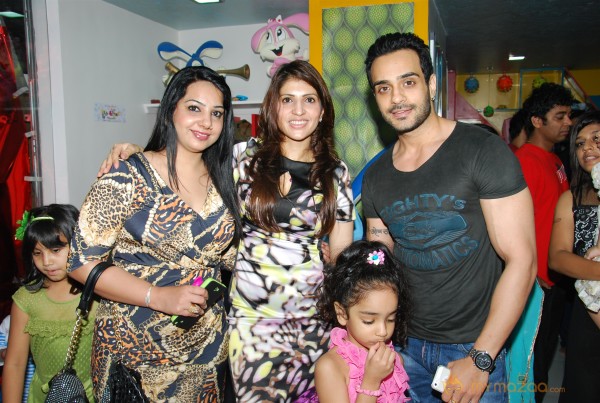 Dr. Ruby Tandon aughter 3rd Birthday Bash  — photo 4