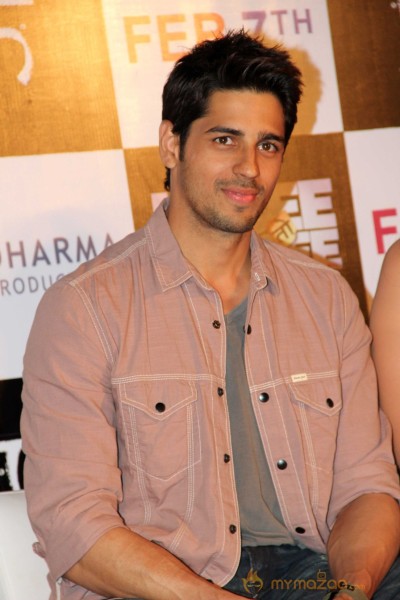 Hasee Toh Phasee First Look Launch Images