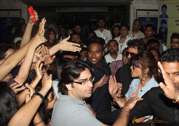 Hrithik And Priyanka At Krrish 3 Promote