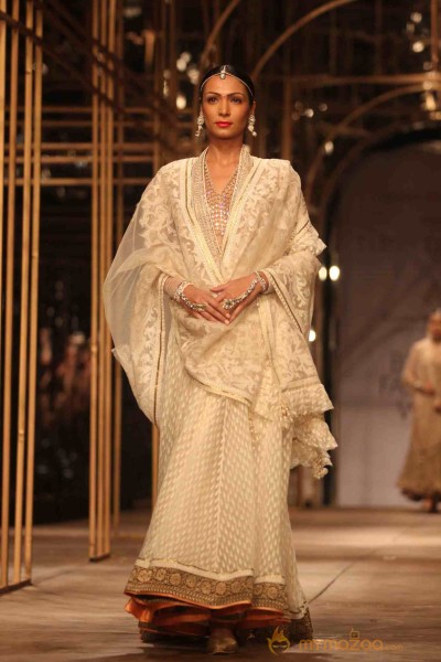 Indian Bridal Fashion Week 2013 Photos