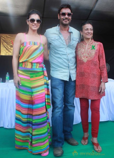 Kajol Devgn & Ajay Devgn At The Clean & Green Lonavala Event 