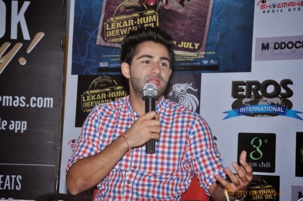 Lekar Hum Deewana Dil Movie Press Meet