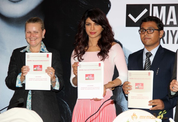 Priyanka Chopra Launches UNICEF's Mobile App Photos 