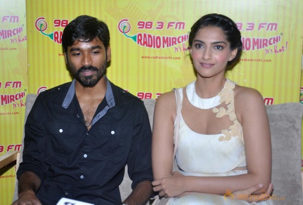 Raanjhanaa Music Launch At Radio Mirchi  