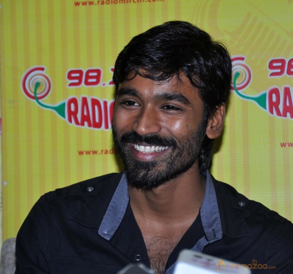 Raanjhanaa Music Launch At Radio Mirchi  